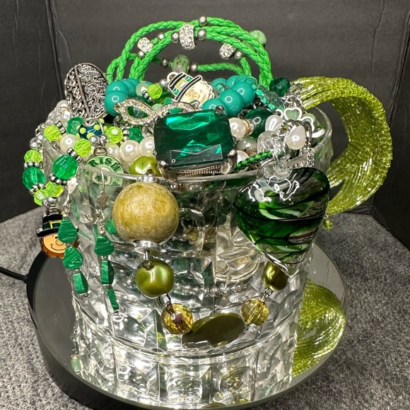 🍀 Irish Green & Silver Mystery Jewelry Jar 🍀 - Picture 7 of 9